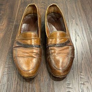 Vintage men’s leather/alligator skin loader slip on shoes- size 10